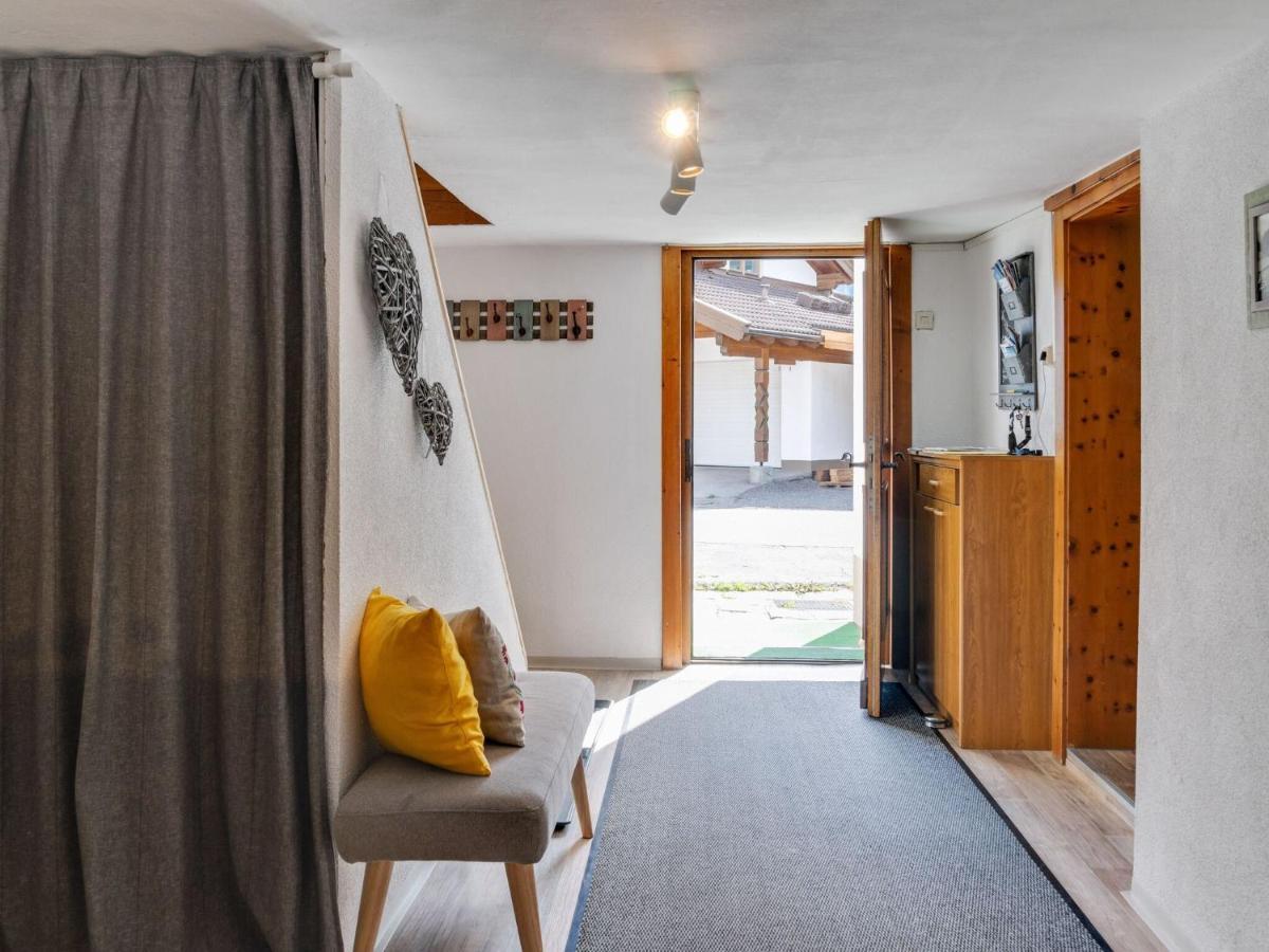 Vintage Holiday Home Near The Ski Bus Stop Längenfeld Exterior foto